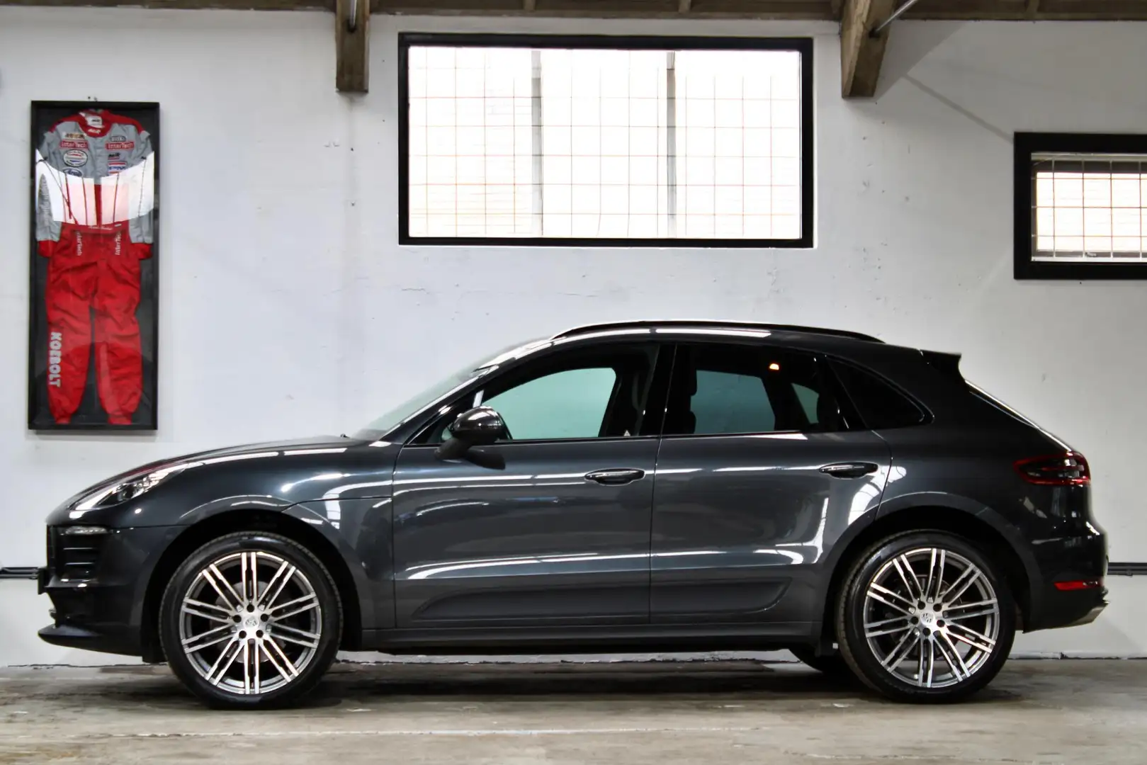 Porsche Macan 2.0 | Panoramadak | Luchtvering | Apple Car Play | Grigio - 2
