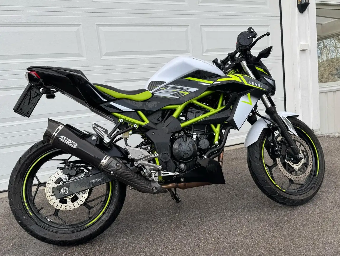 Kawasaki Z 125 Weiß - 2
