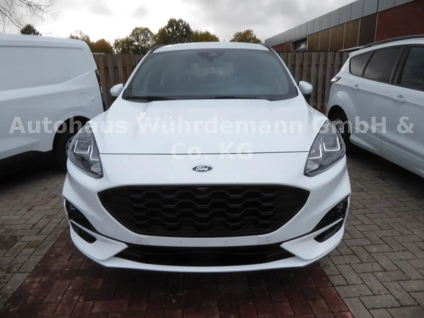 Ford Kuga Plug-In Hybrid ST-Line Weiß - 2