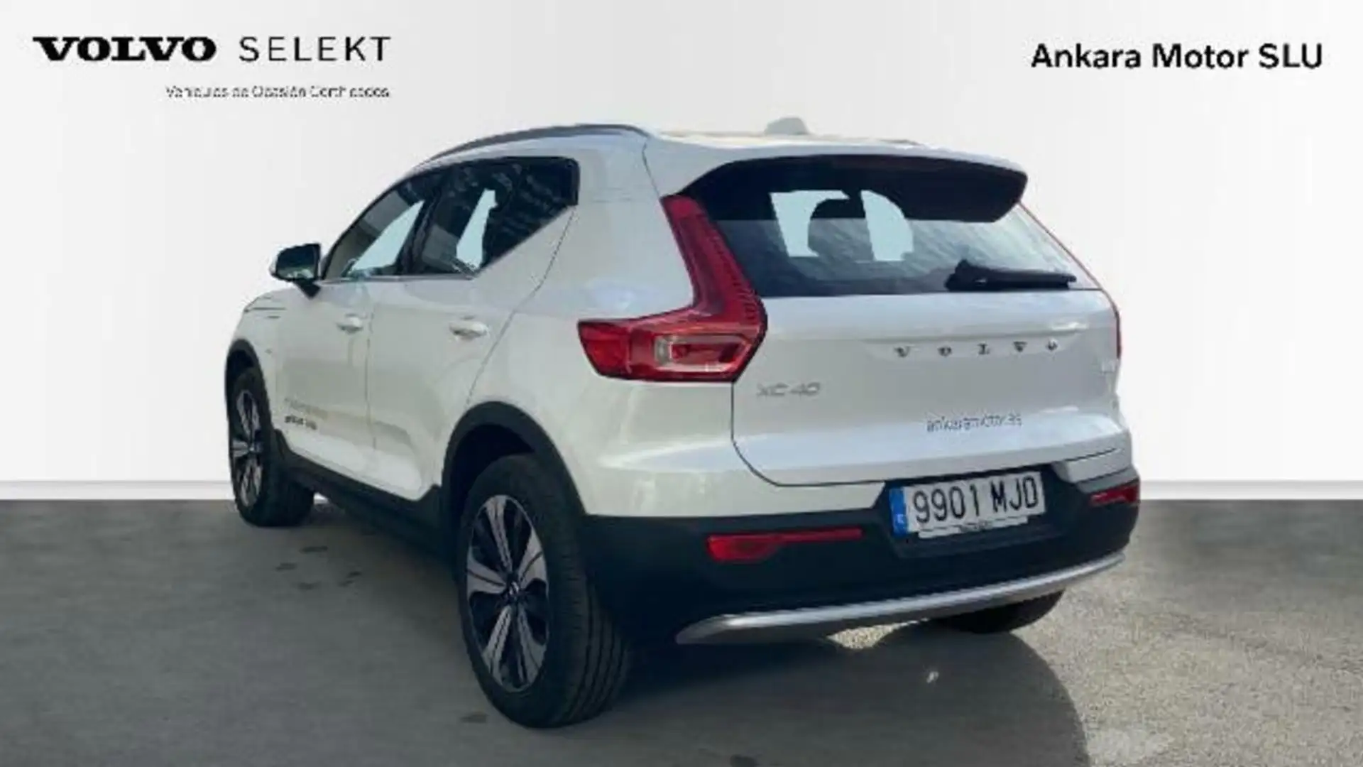 Volvo XC40 Recharge Core, T4 plug-in hybrid,Eléctrico/Gasoli Blanco - 2
