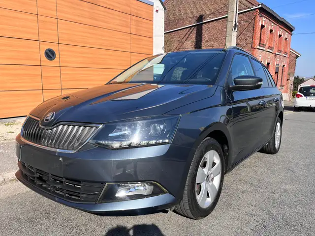 Skoda Fabia Fabia 1.2 ‼️Boîte Automatique ‼️