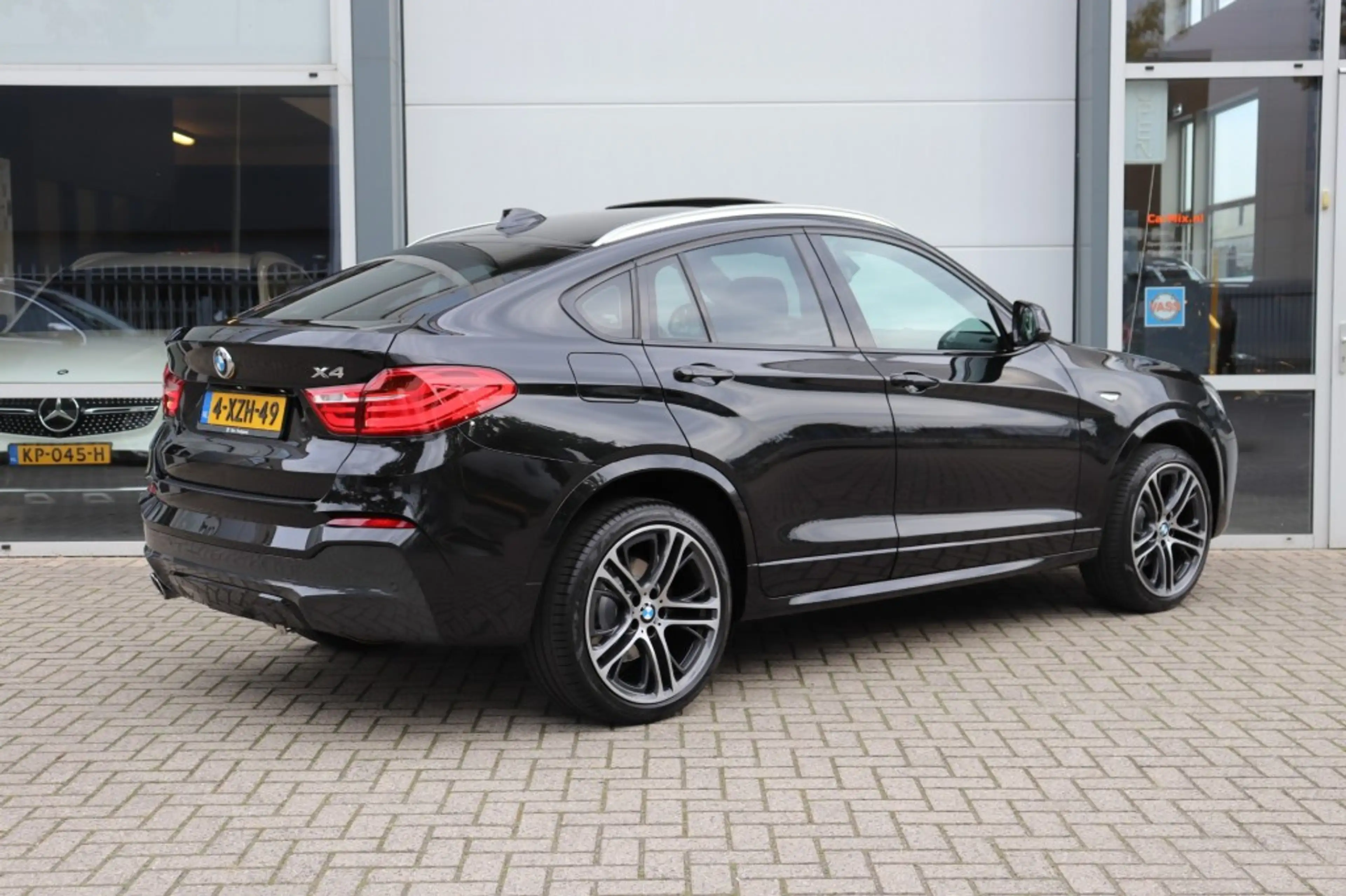 BMW X4 XDRIVE35I (306PK) HIGH EXEC./M-SPORT/ORIG.NL/DEALE — photo 2