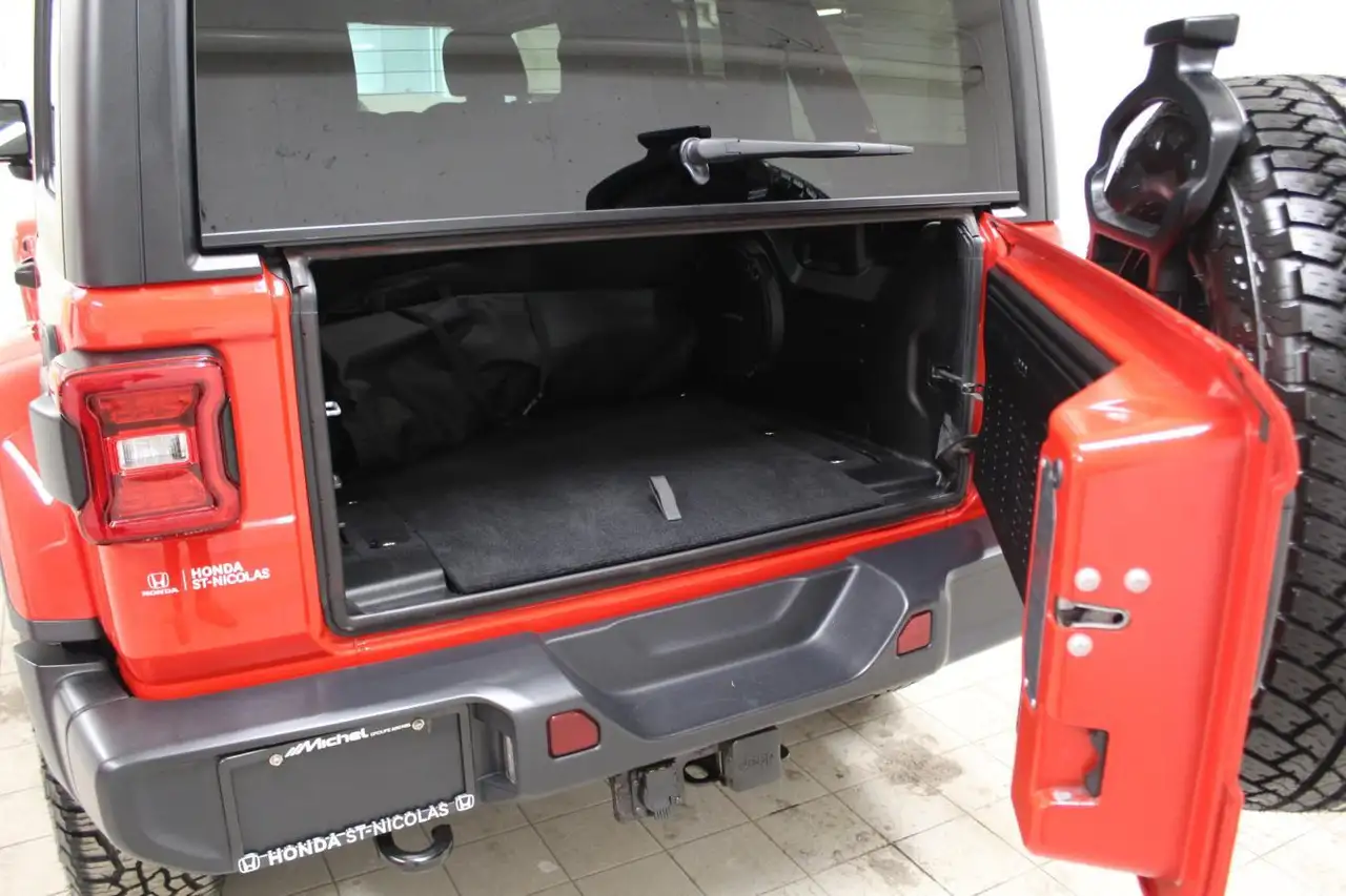 Jeep Wrangler снимка Jeep Wrangler