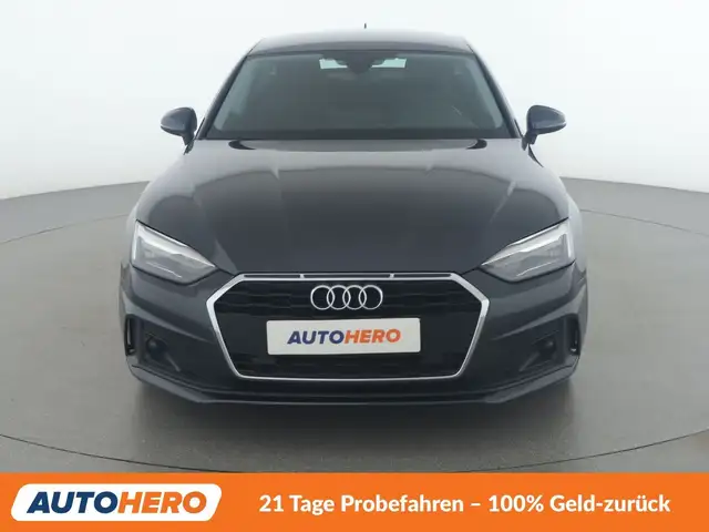 Audi A5 view 9