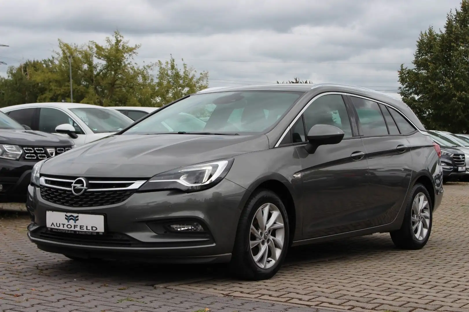 Opel Astra 1.6 Innovation/SHEFT/NAVI/SHZ/BT/KLIMA/LED Gris - 1