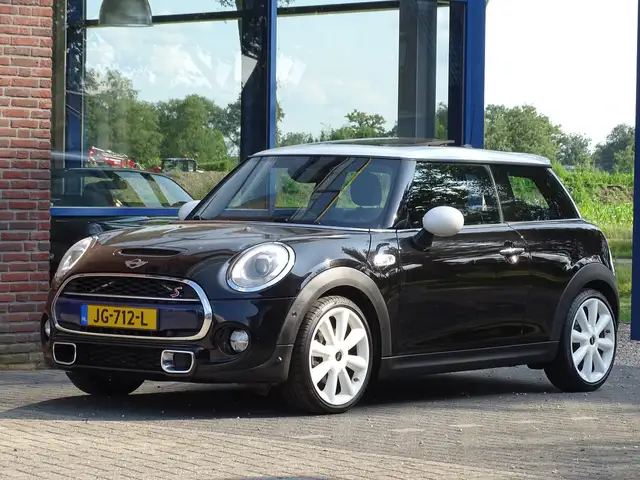 MINI John Cooper Works Mini 2.0 S JCW Chili Serious Business PANOrama LEE