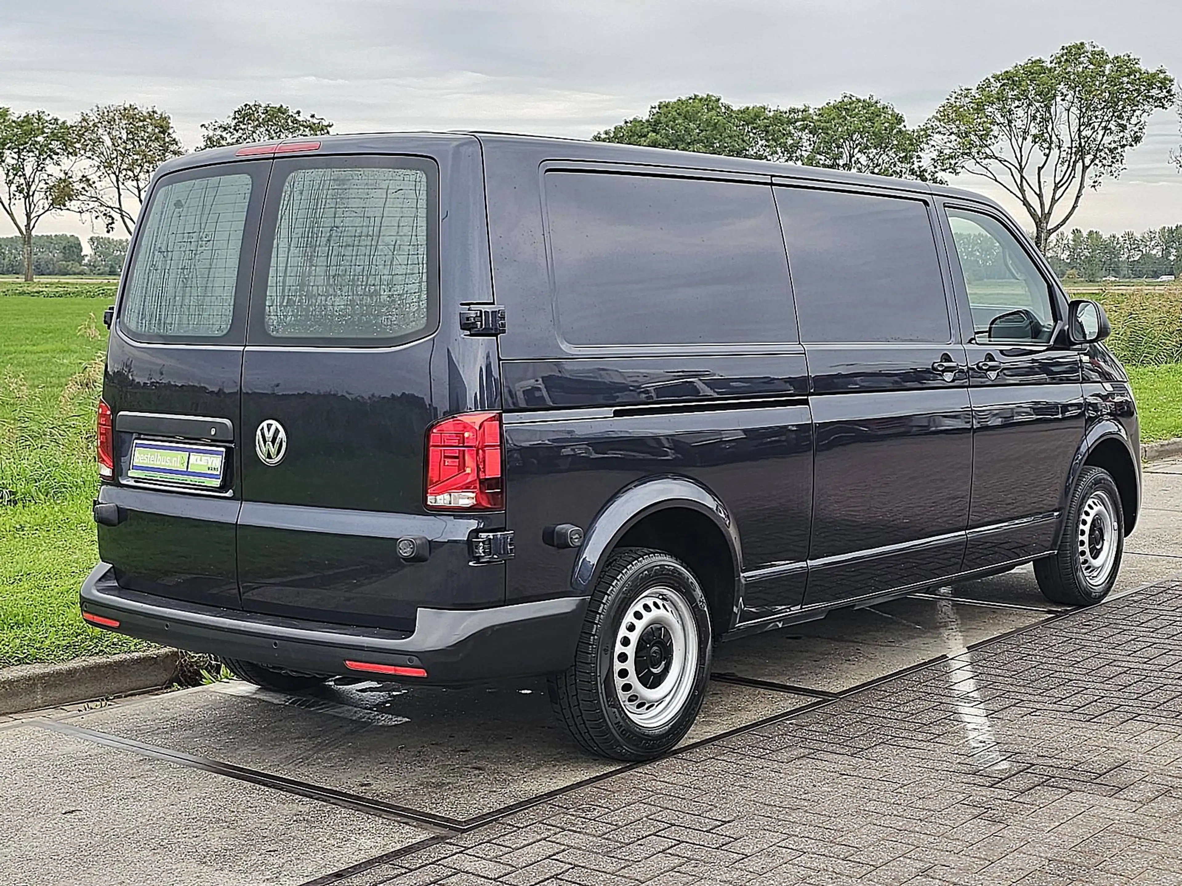 Volkswagen Transporter 2.0 TDI L2H1 30 Airco, Pdc, Carplay, Navi — photo 3