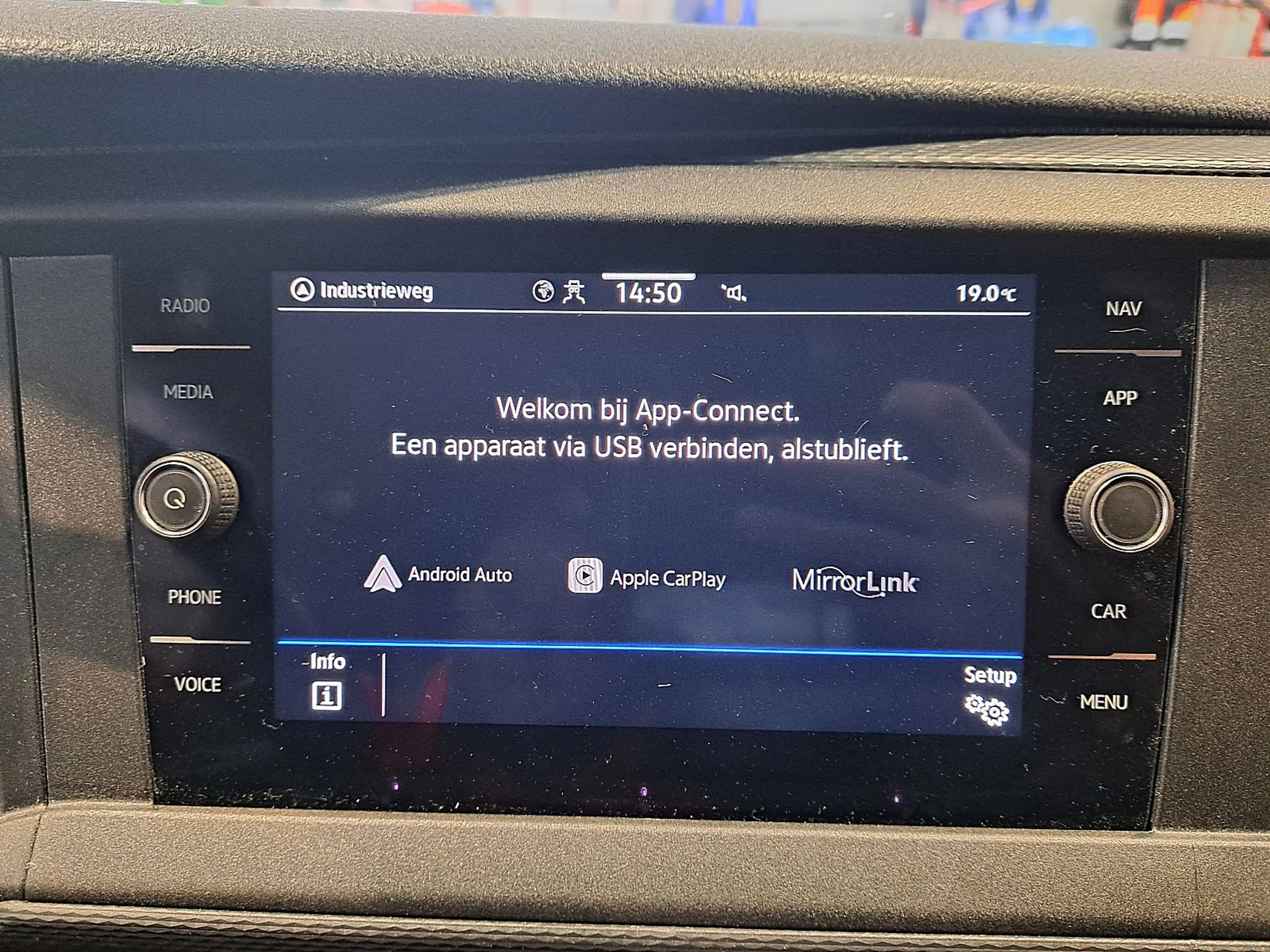 Volkswagen Transporter 2.0 TDI L2H1 30 Airco, Pdc, Carplay, Navi — photo 12