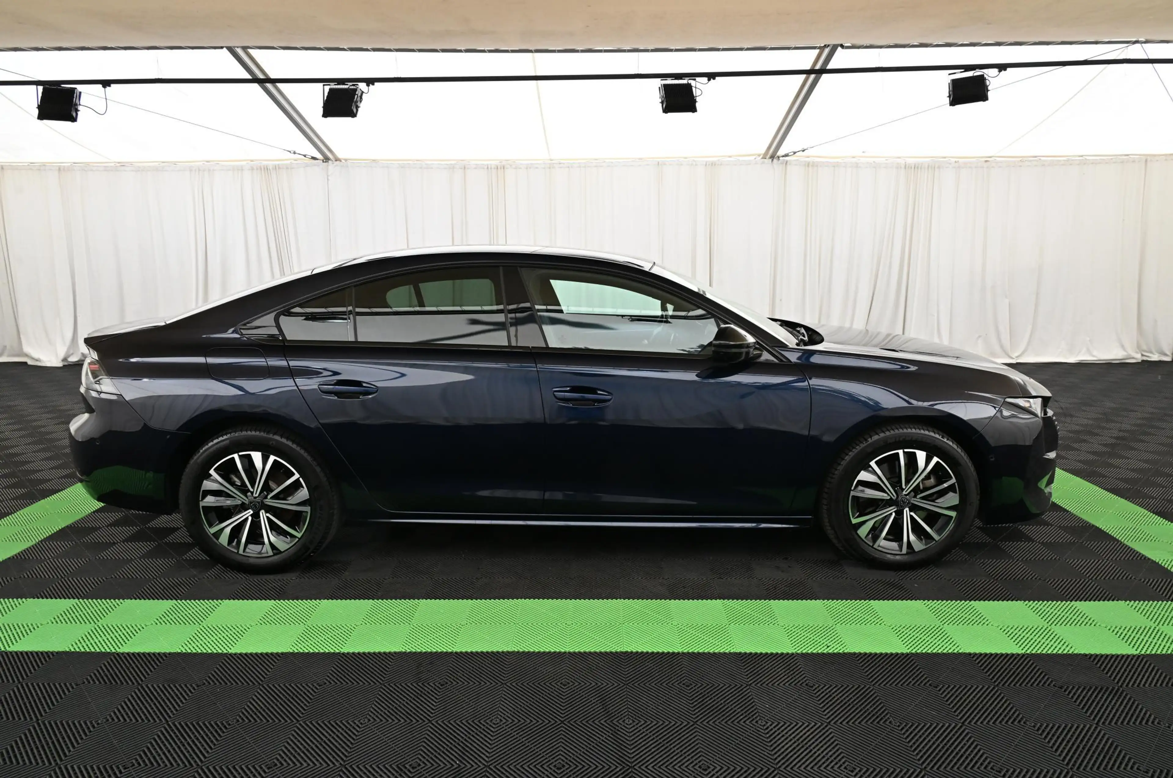 Peugeot 508 1.6 180 PHEV e-EAT8 Allure MATRIX/NAV/ACC/17 — photo 8