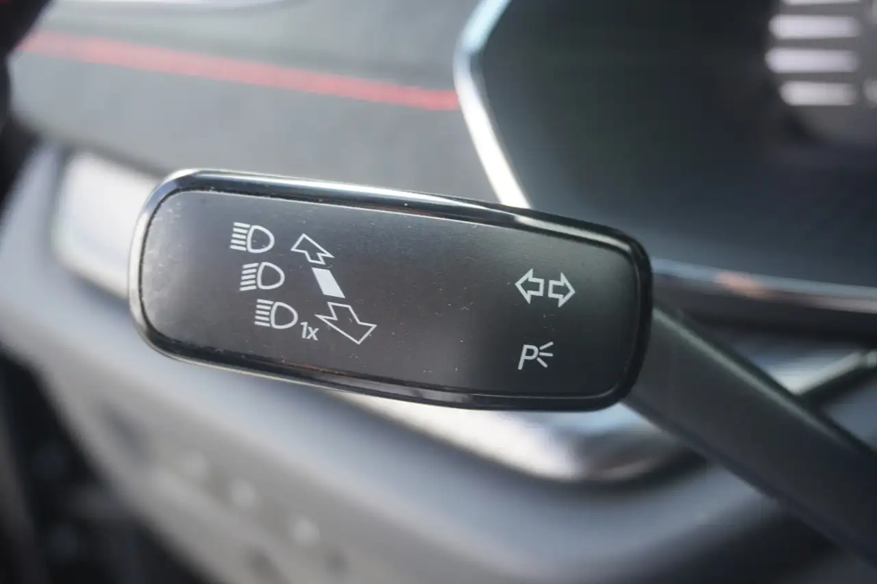 Skoda Octavia Combi 2.0 TSI RS DSG LED Navi Panorama, миниатюра 26