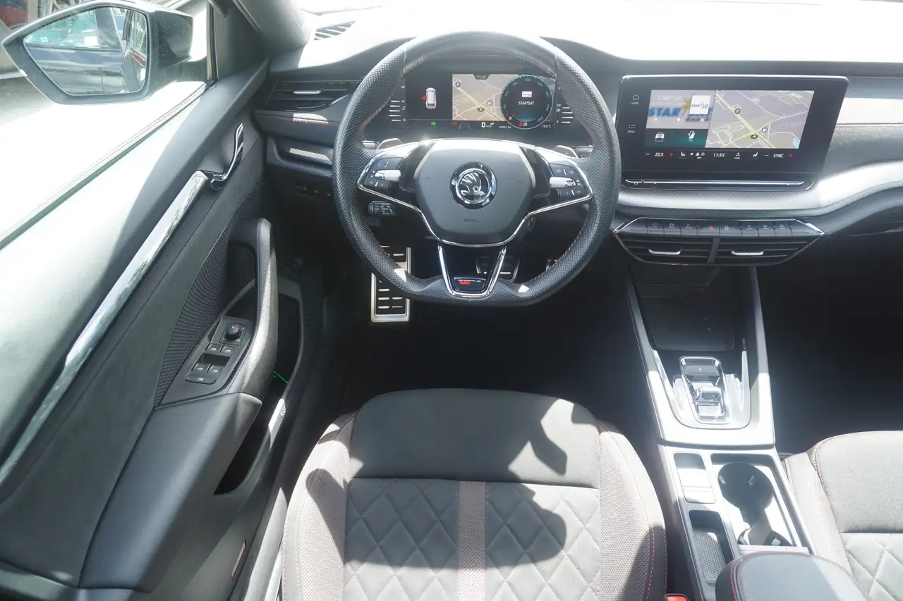 Skoda Octavia Combi 2.0 TSI RS DSG LED Navi Panorama, миниатюра 18