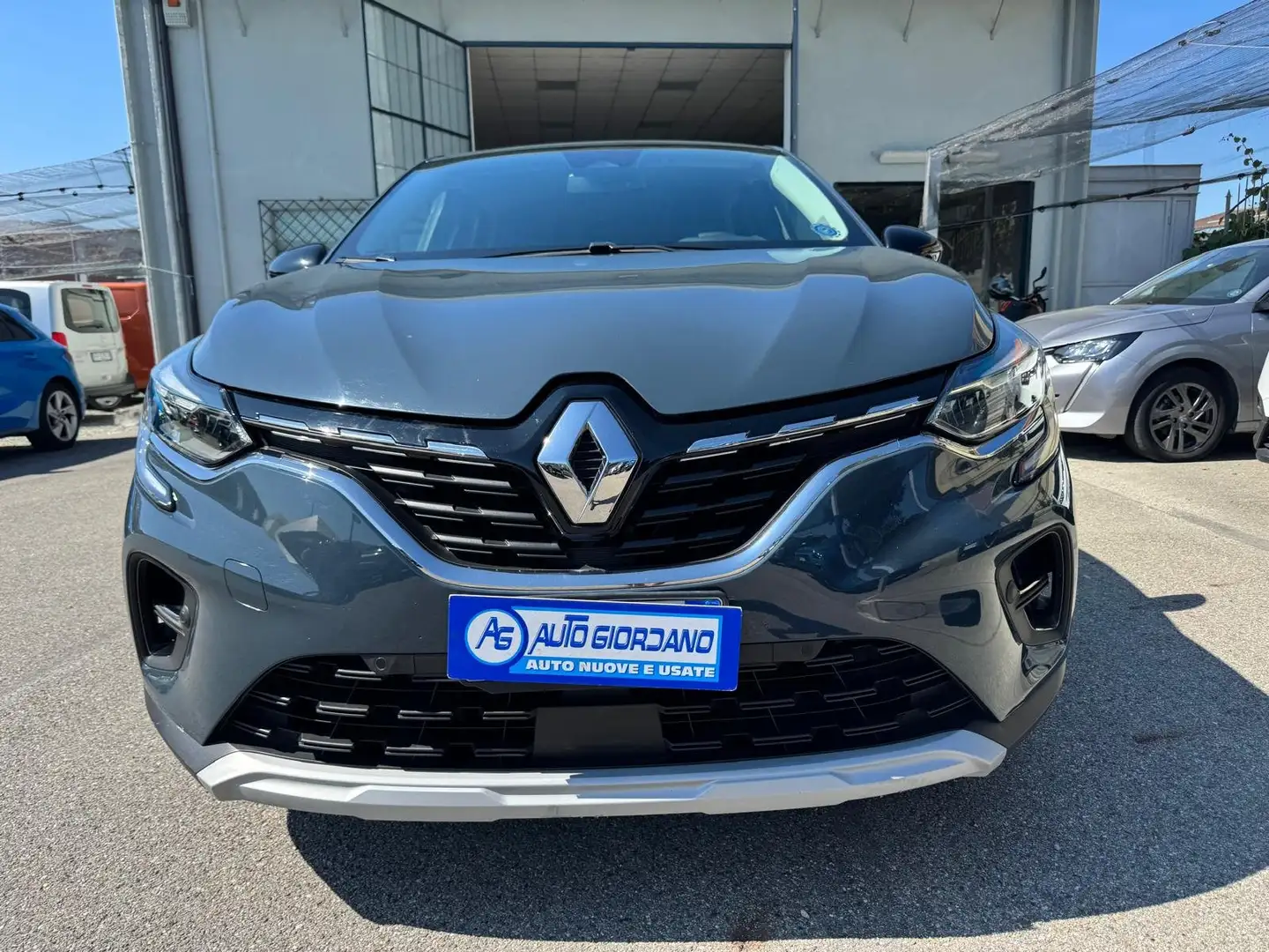 Renault Captur 1.0 GPL INTENS 1 PROP. PERFETTA Grigio - 2