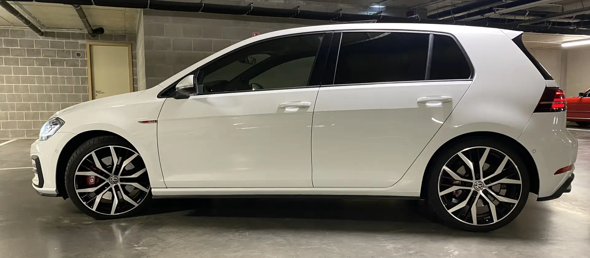 Volkswagen Golf GTI 2.0 TSI OPF DSG Performance Wit - 1
