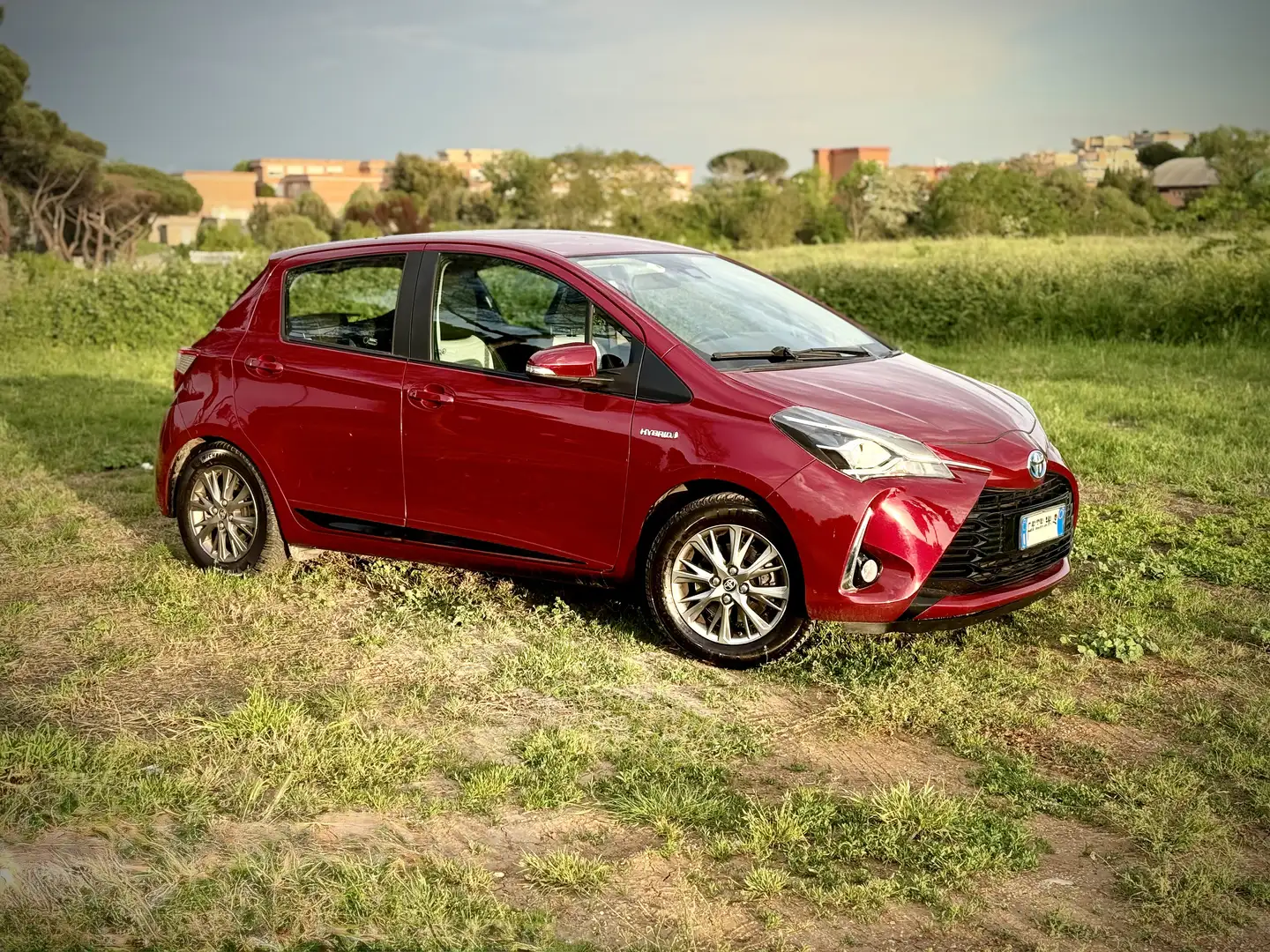 Toyota Yaris 5p 1.5h Active - 1