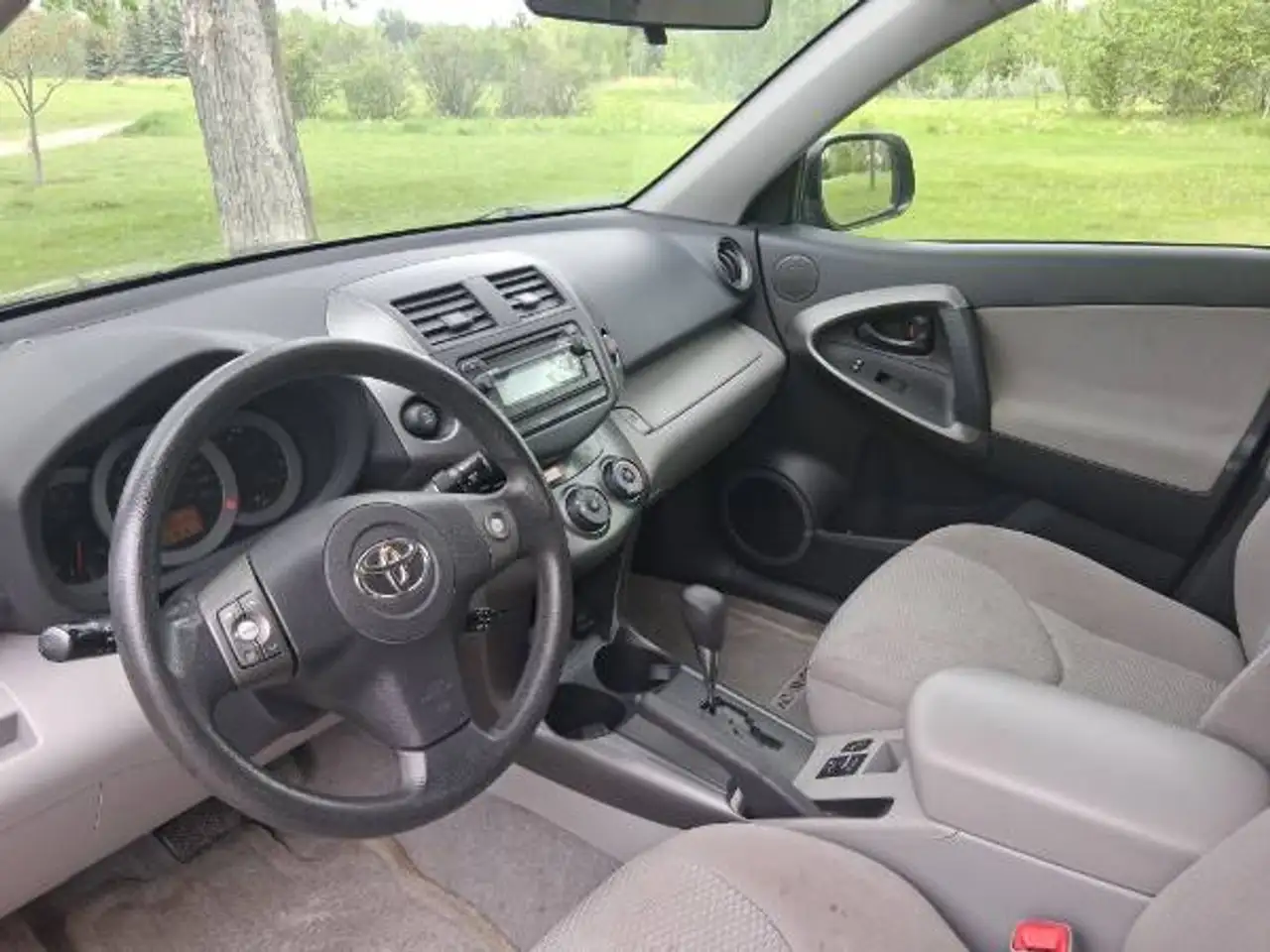 Toyota RAV 4 photo Toyota RAV 4
