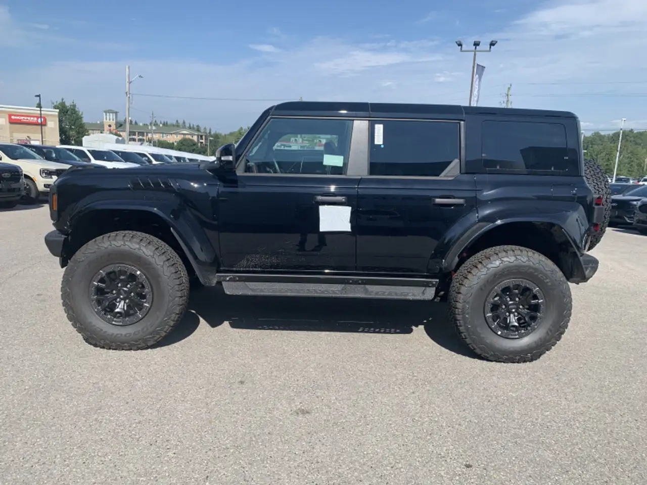 Ford Bronco снимка Ford Bronco