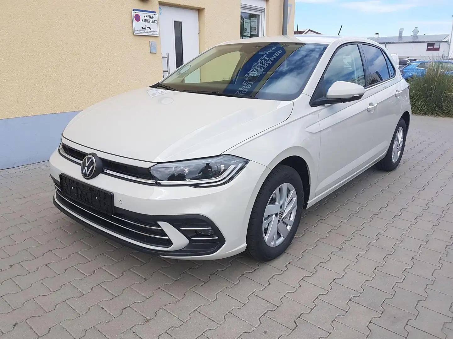 Volkswagen Polo Style IQ Light ACC PDC v+h 1.0 TSI 85kW/116 PS DSG - 1