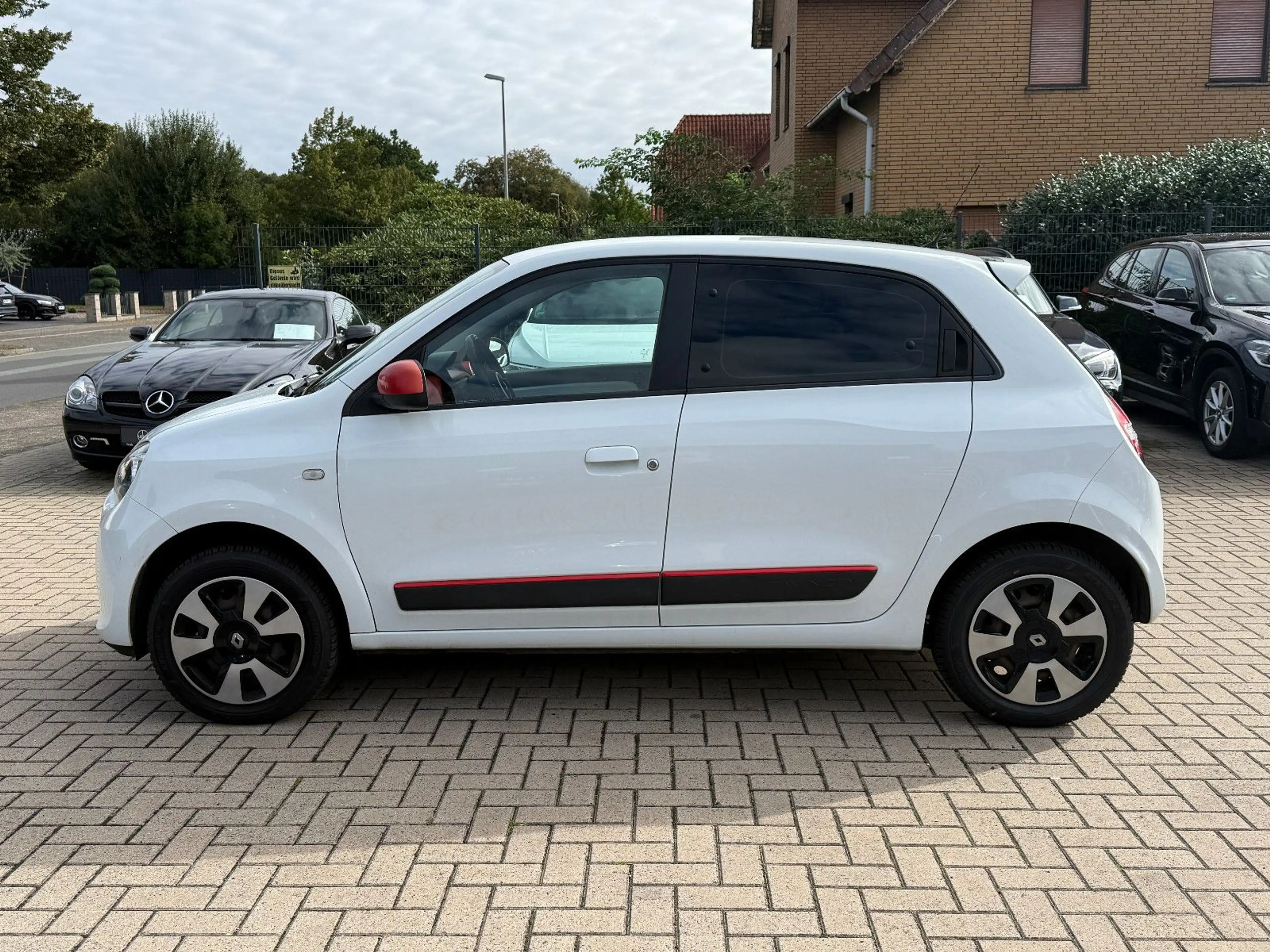 Renault Twingo Tempomat, Allwetterreifen — photo 2