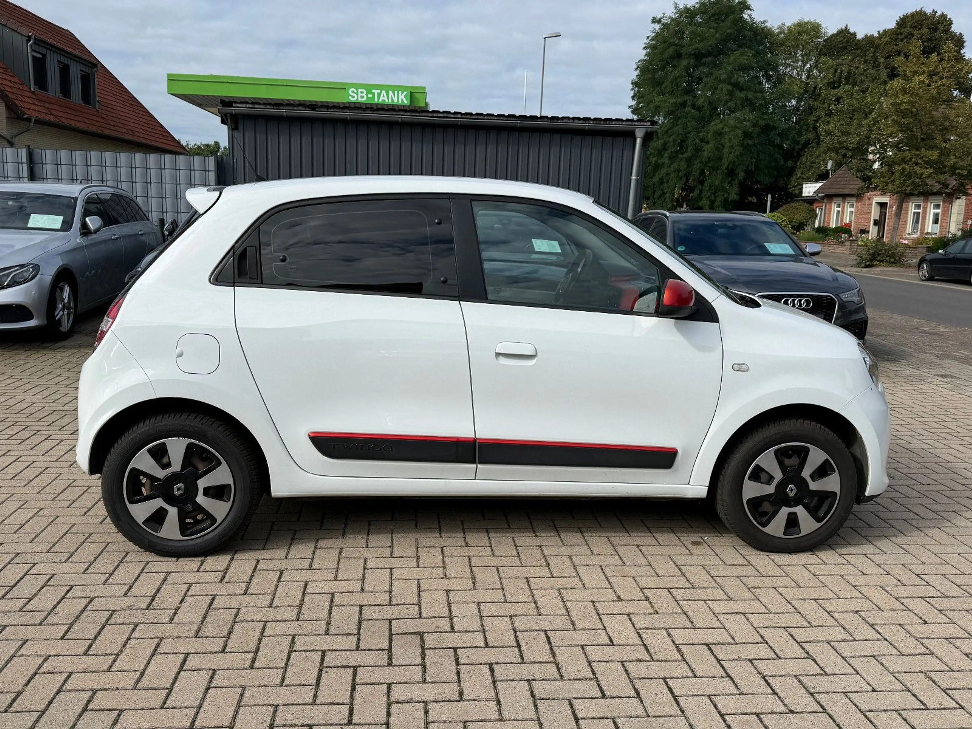 Renault Twingo Tempomat, Allwetterreifen — photo 6