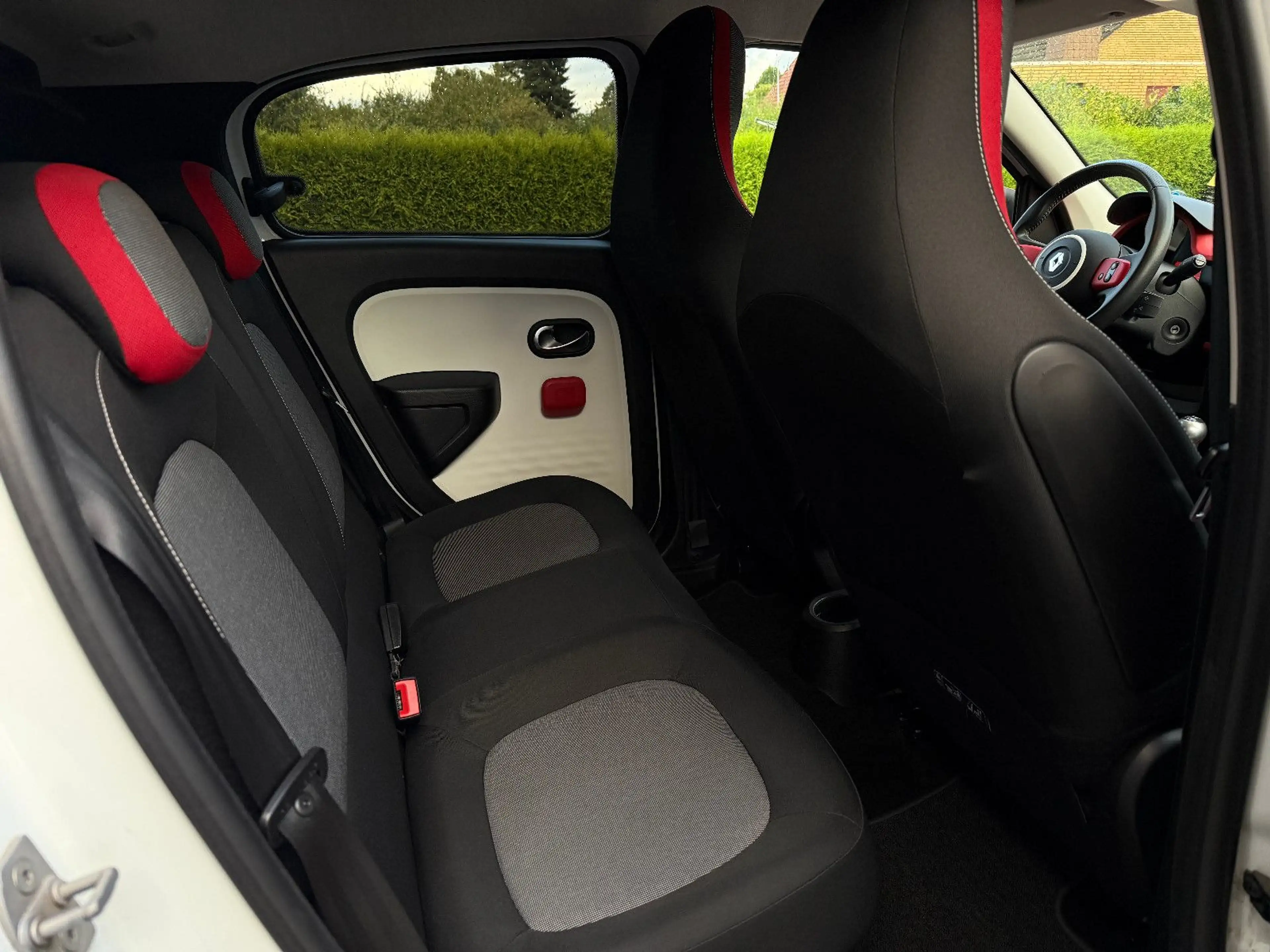 Renault Twingo Tempomat, Allwetterreifen — photo 13