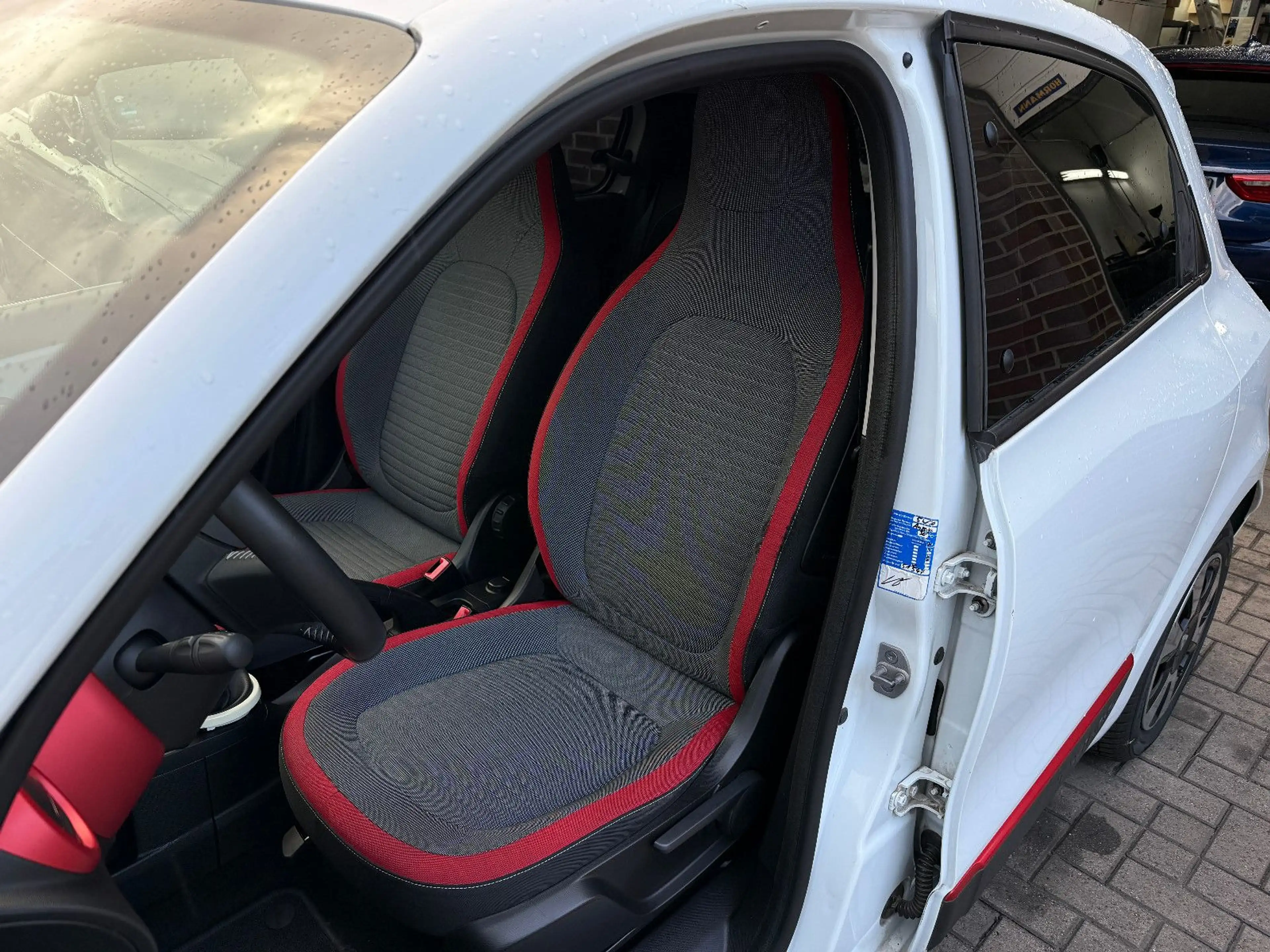 Renault Twingo Tempomat, Allwetterreifen — photo 15