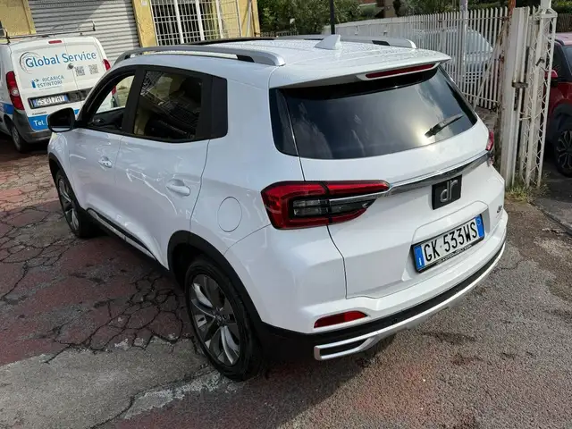 DR Automobiles DR4.0 view 2