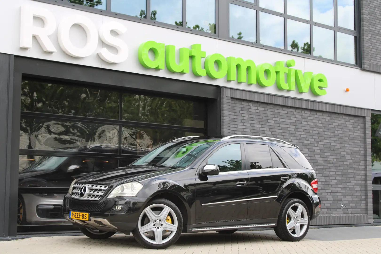 Mercedes-Benz ML 500 M-klasse | UNIEK! | 100% ONDERH | PANO | STOELKOEL Zwart - 1