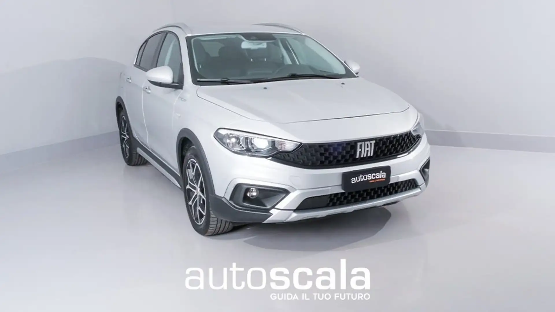 Fiat Tipo 1.5 Hybrid DCT 5 porte Cross - 1