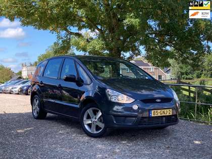 Ford S-Max 2.0-16V | Half Leder + Navi + Clima + Cruise nu €2