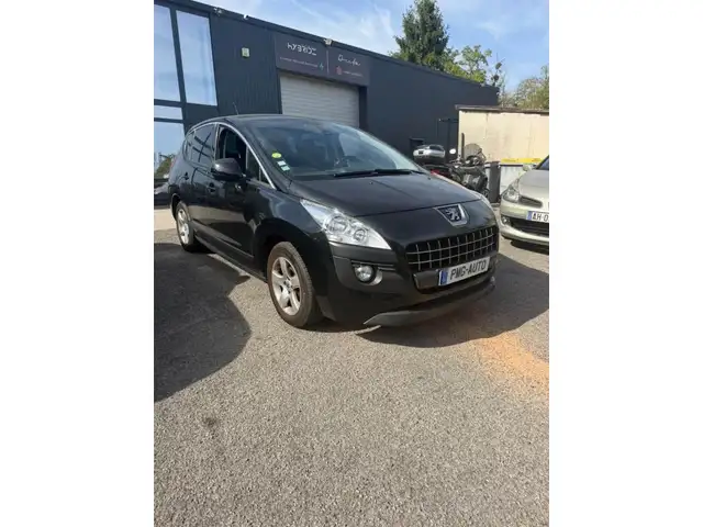 Peugeot 3008 view 2