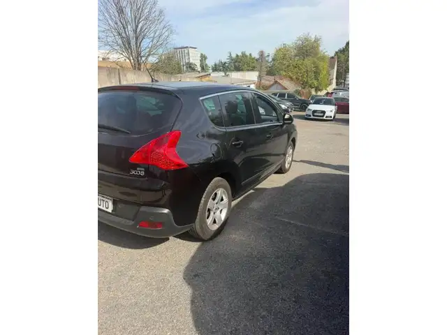 Peugeot 3008 view 6