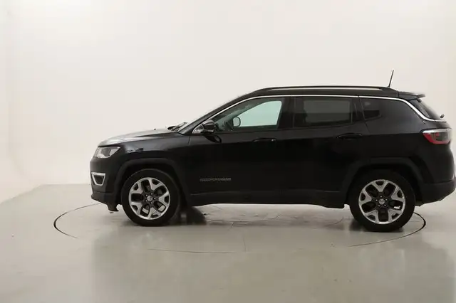 Jeep Compass view 2