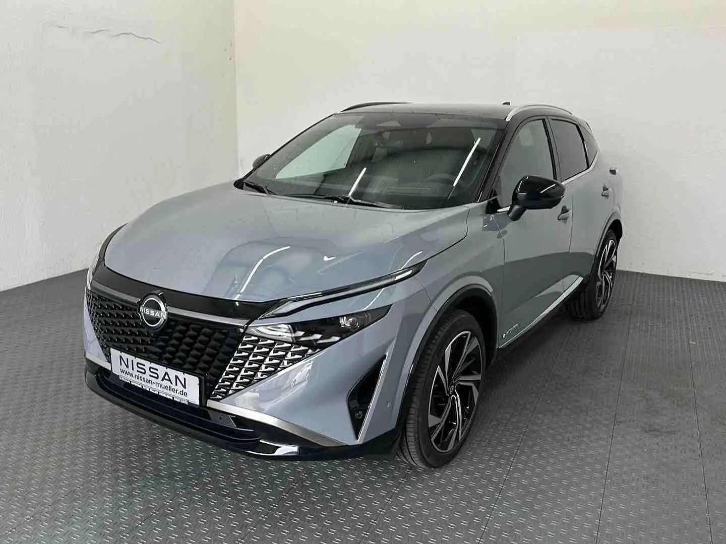 Nissan Qashqai e-POWER Tekna+ Plus 20" HUD Grau - 2