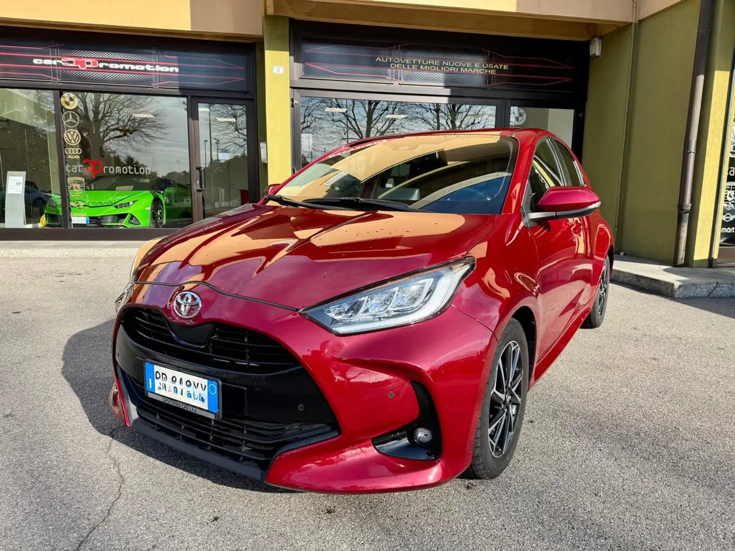 Toyota Yaris 1.0 5 porte Dynamic Rouge - 1