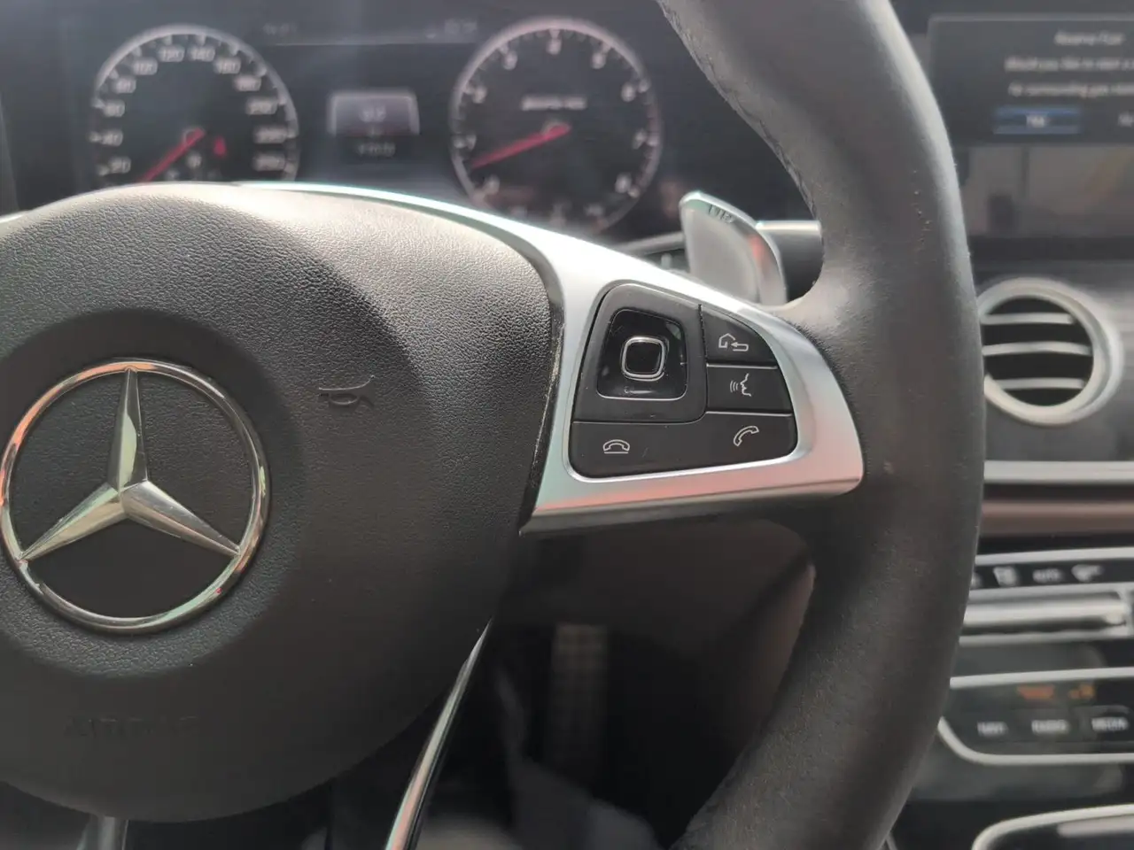 Mercedes-Benz E-Class fotografie Mercedes-Benz E-Class