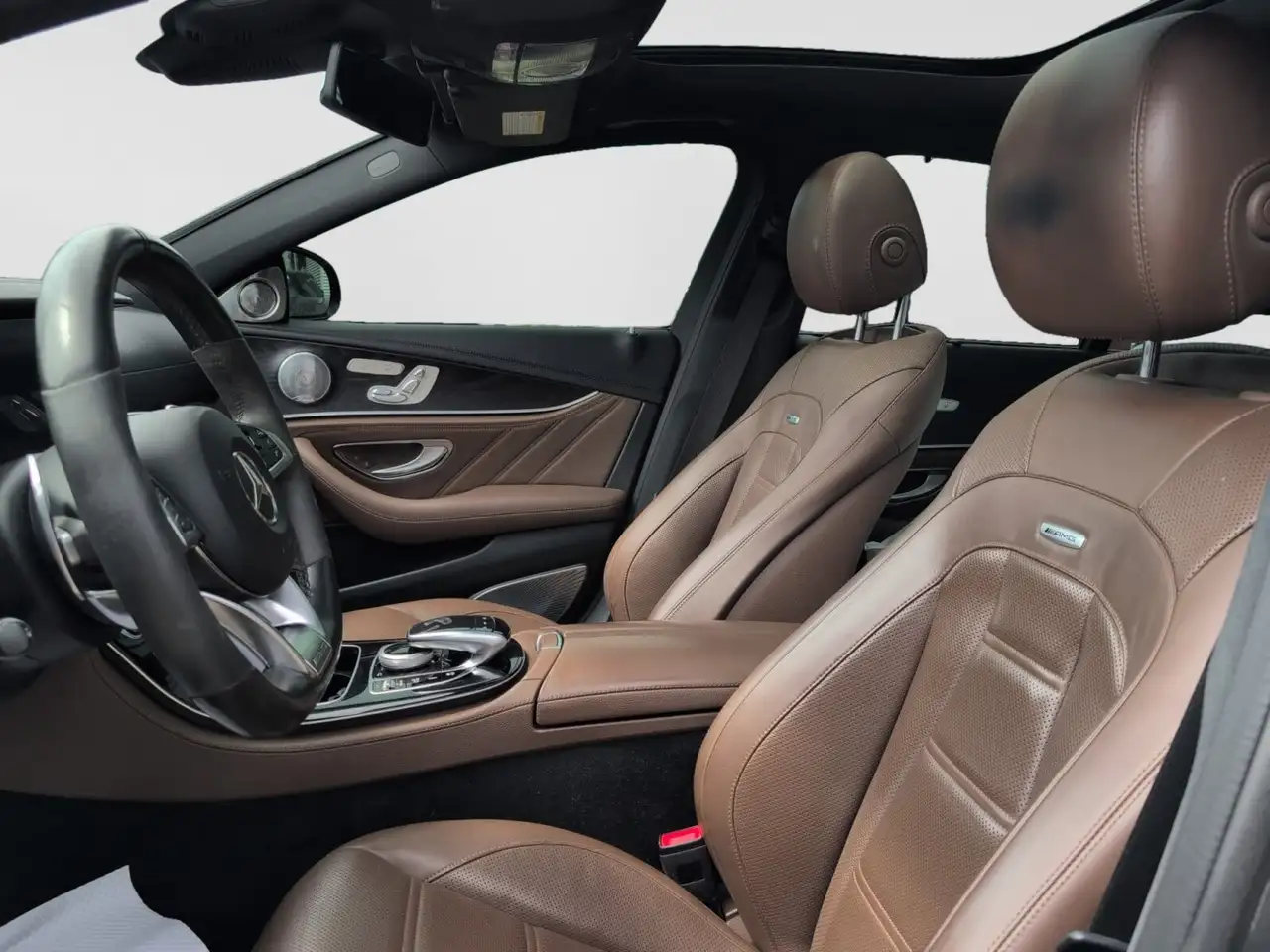 Mercedes-Benz E-Class fotografie Mercedes-Benz E-Class