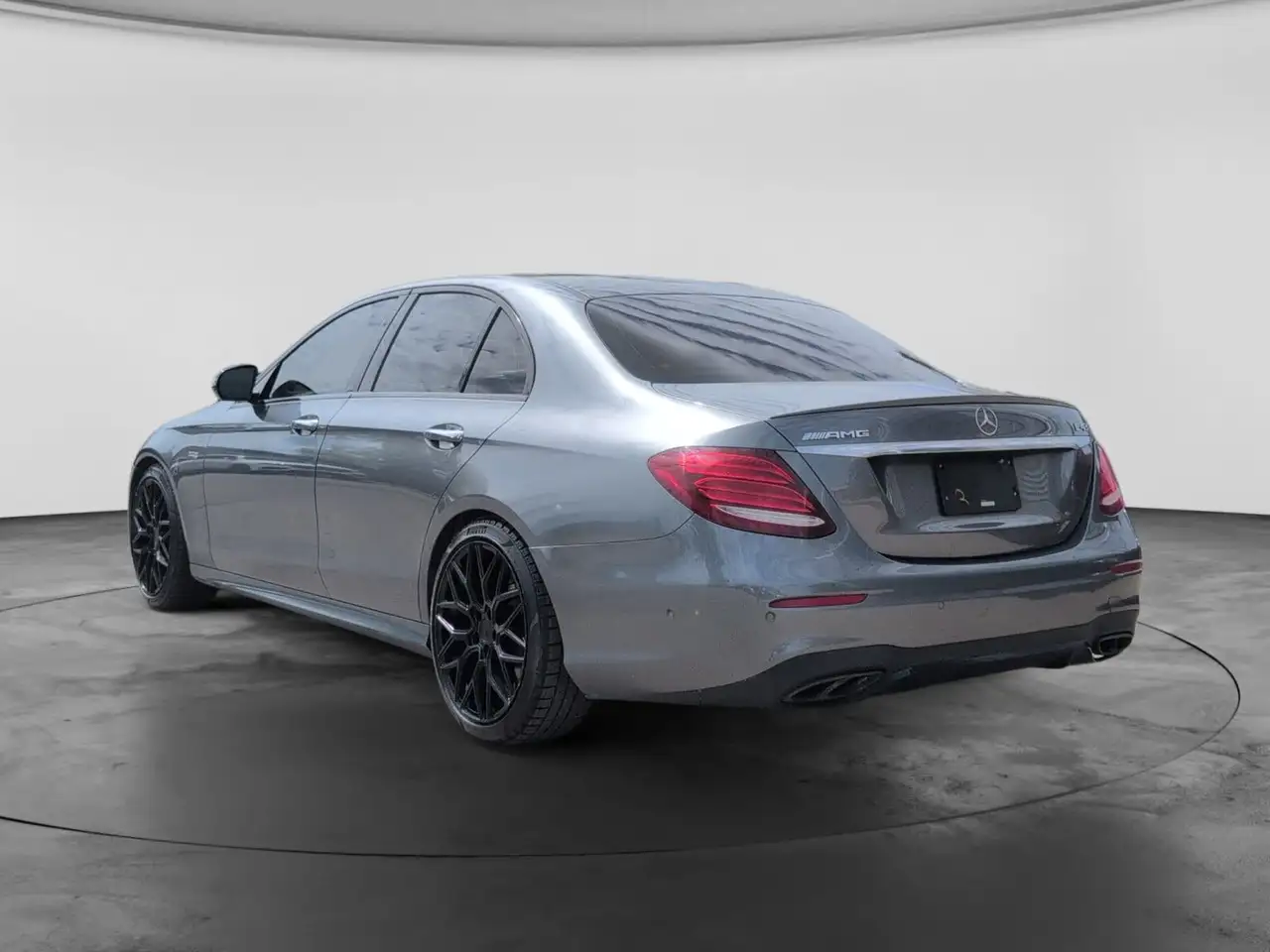Mercedes-Benz E-Class fotografie Mercedes-Benz E-Class