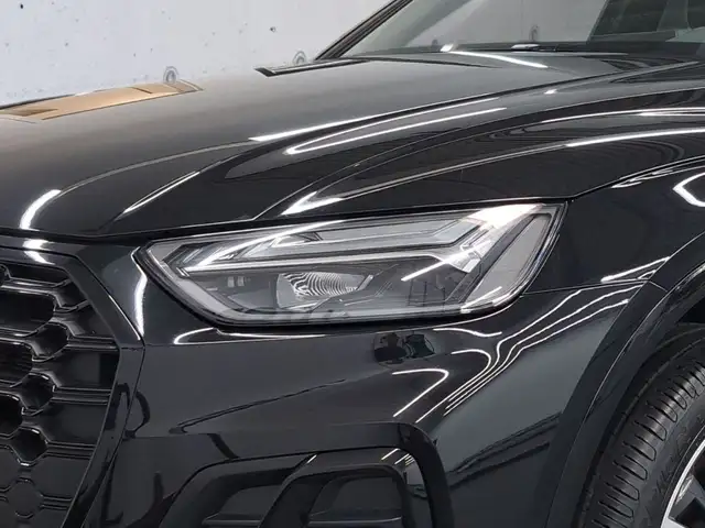Audi Q5 view 5