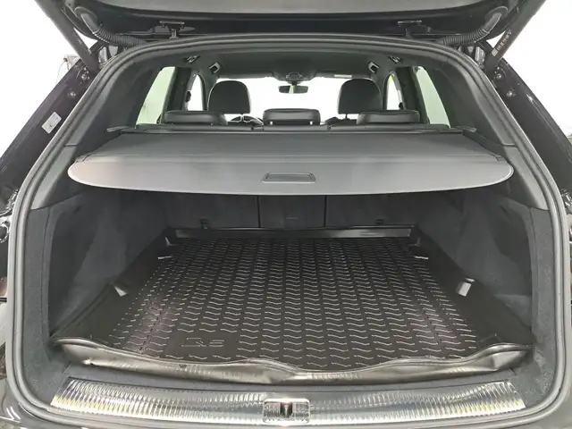 Audi Q5 view 7