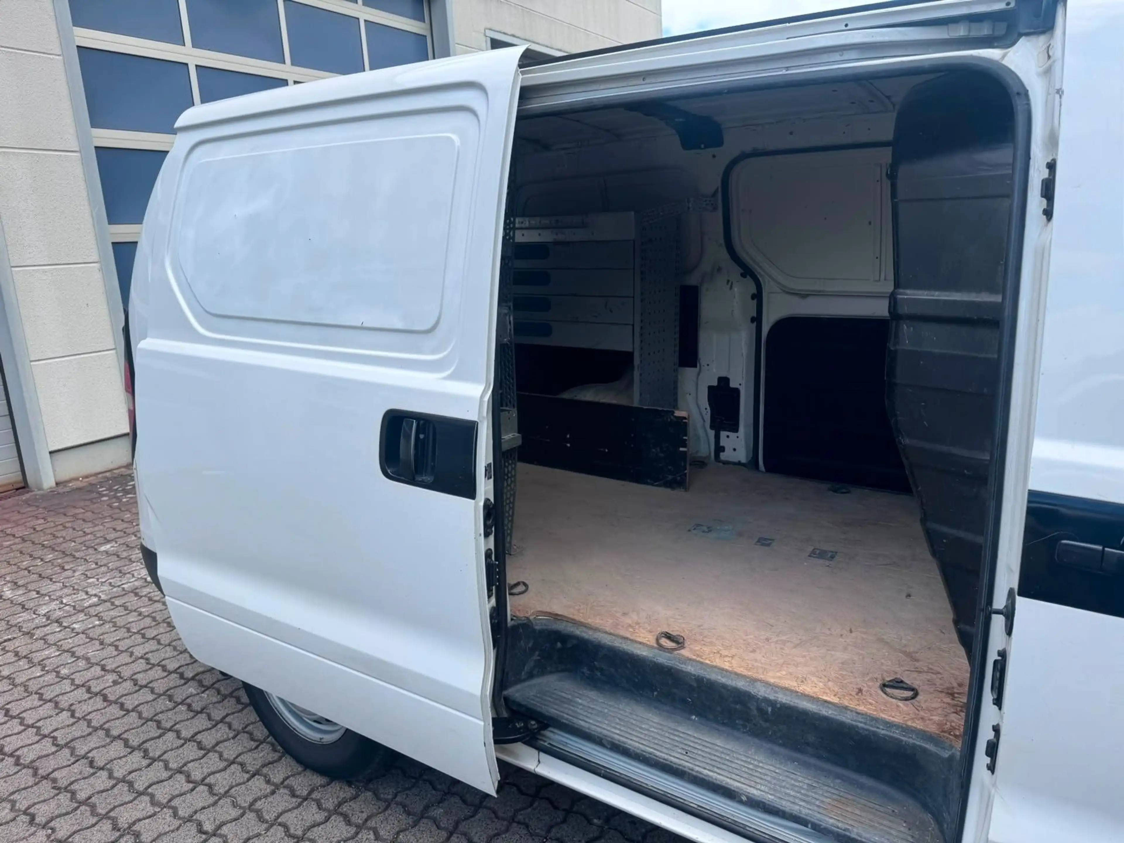 Hyundai H-1 Grand Starex Cargo Klima — photo 11