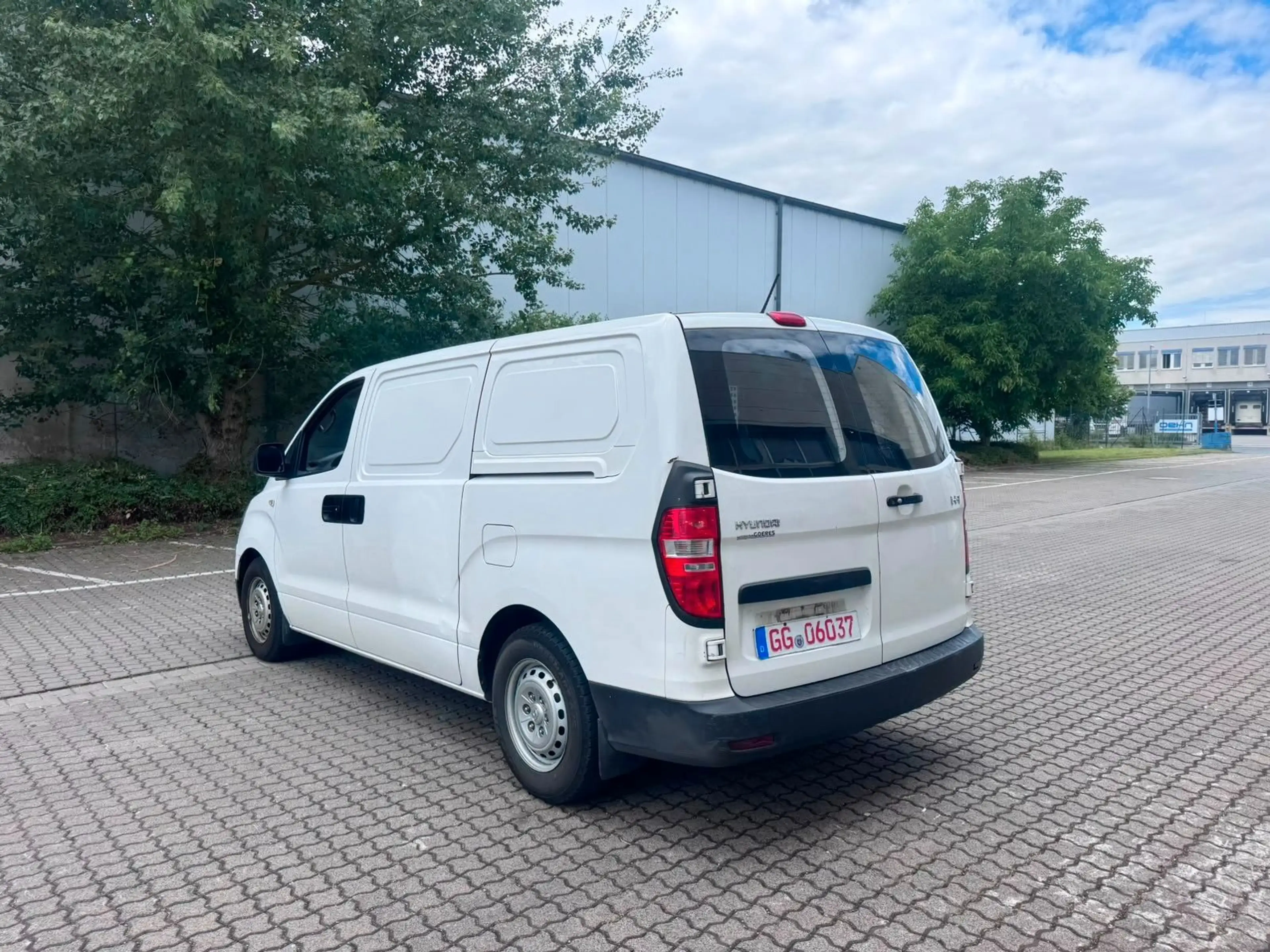 Hyundai H-1 Grand Starex Cargo Klima — photo 7