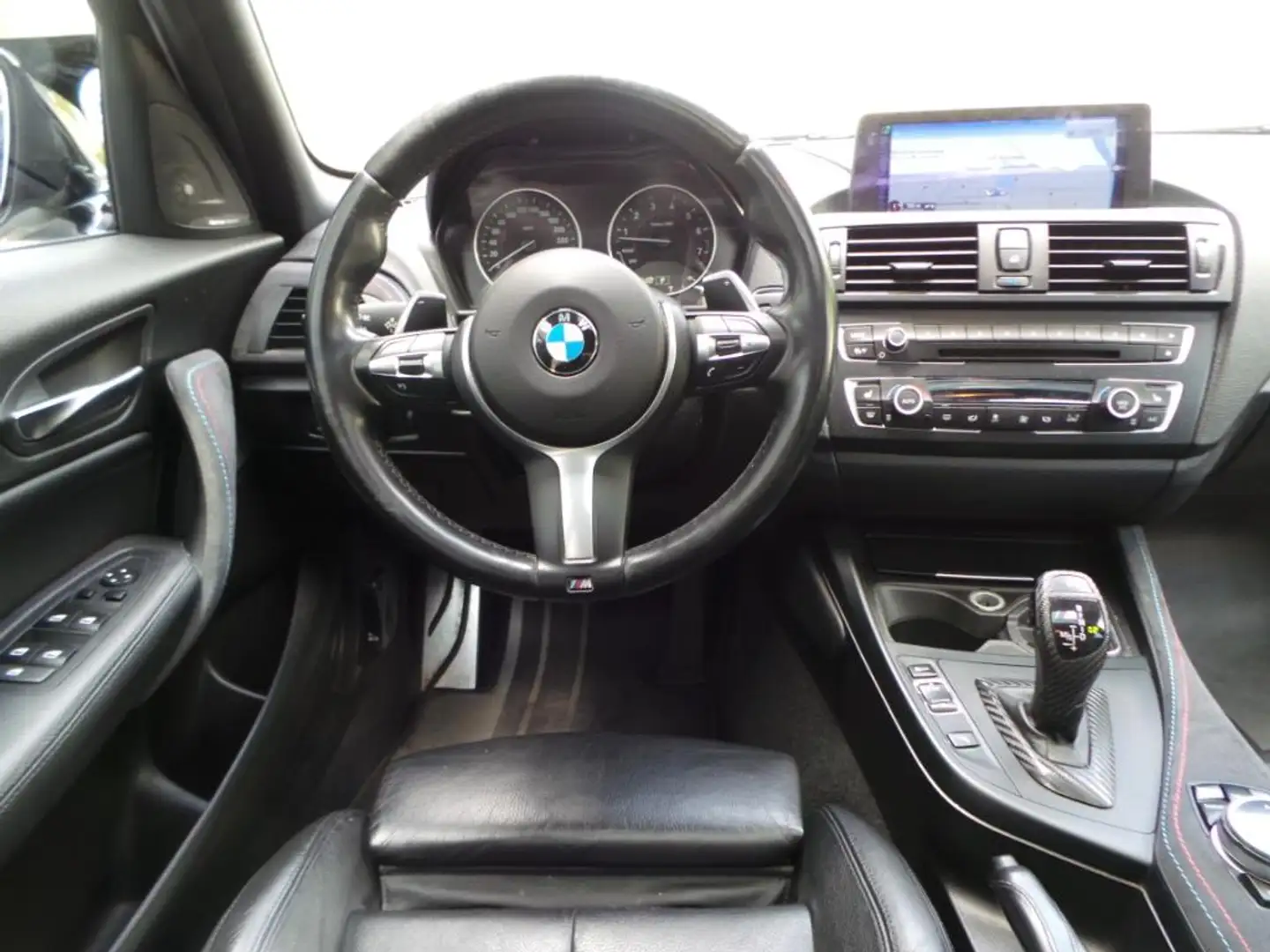 BMW 135 1-serie M135i High Executive ( INRUIL MOGELIJK ) Wit - 2