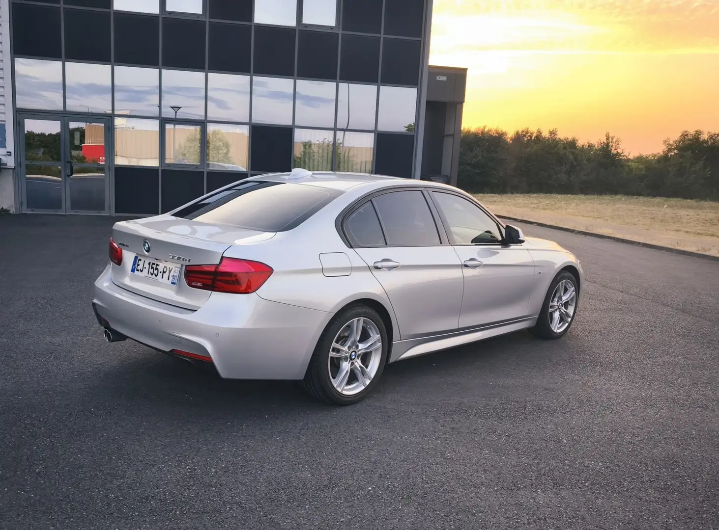 BMW 330 330d xDrive 258 ch BVA8 M Sport - 2
