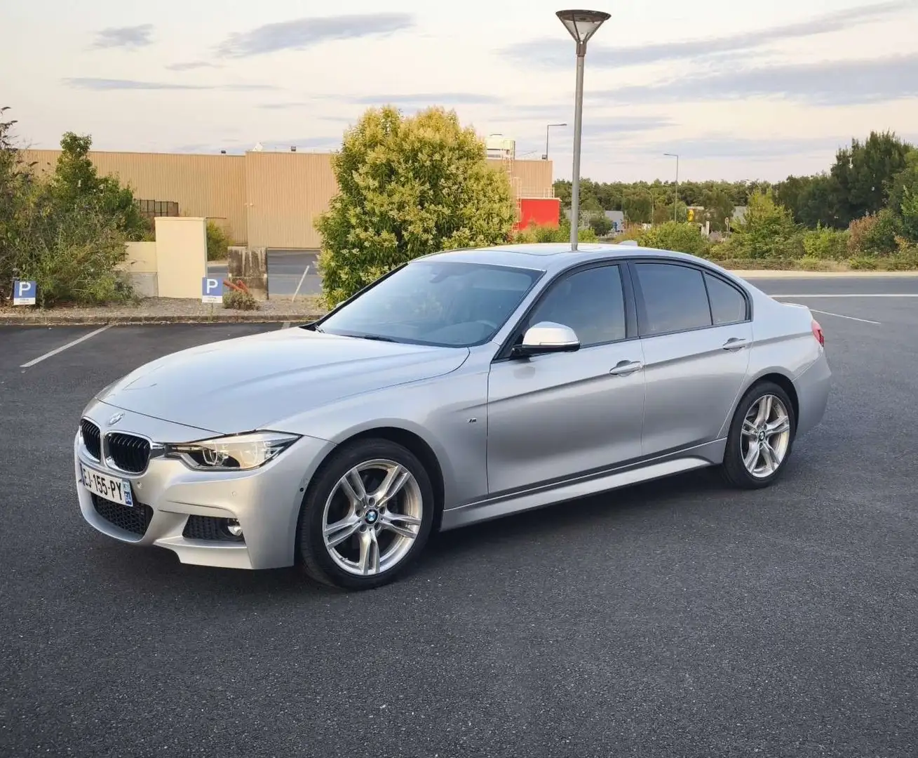 BMW 330 330d xDrive 258 ch BVA8 M Sport - 1