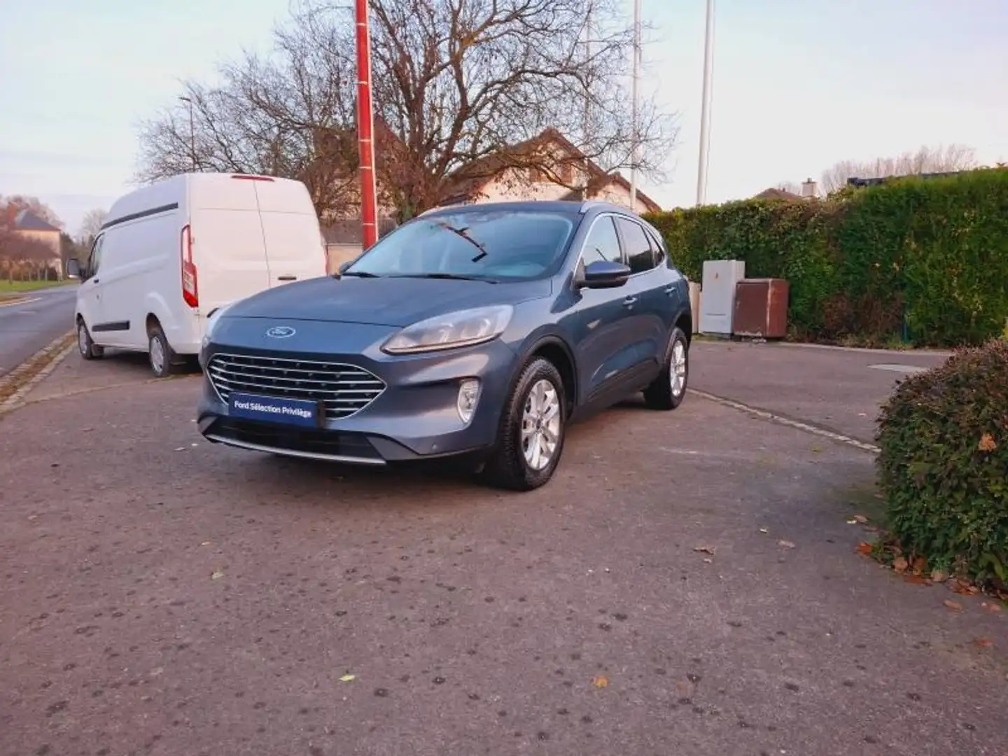 Ford Kuga 2.0 EcoBlue 150ch mHEV Titanium Blauw - 1