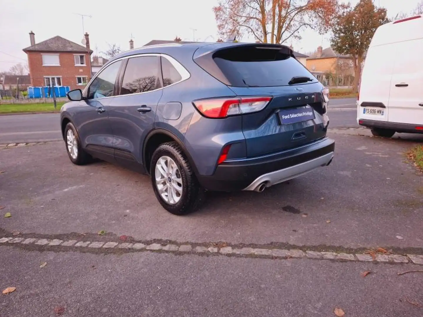 Ford Kuga 2.0 EcoBlue 150ch mHEV Titanium Blauw - 2