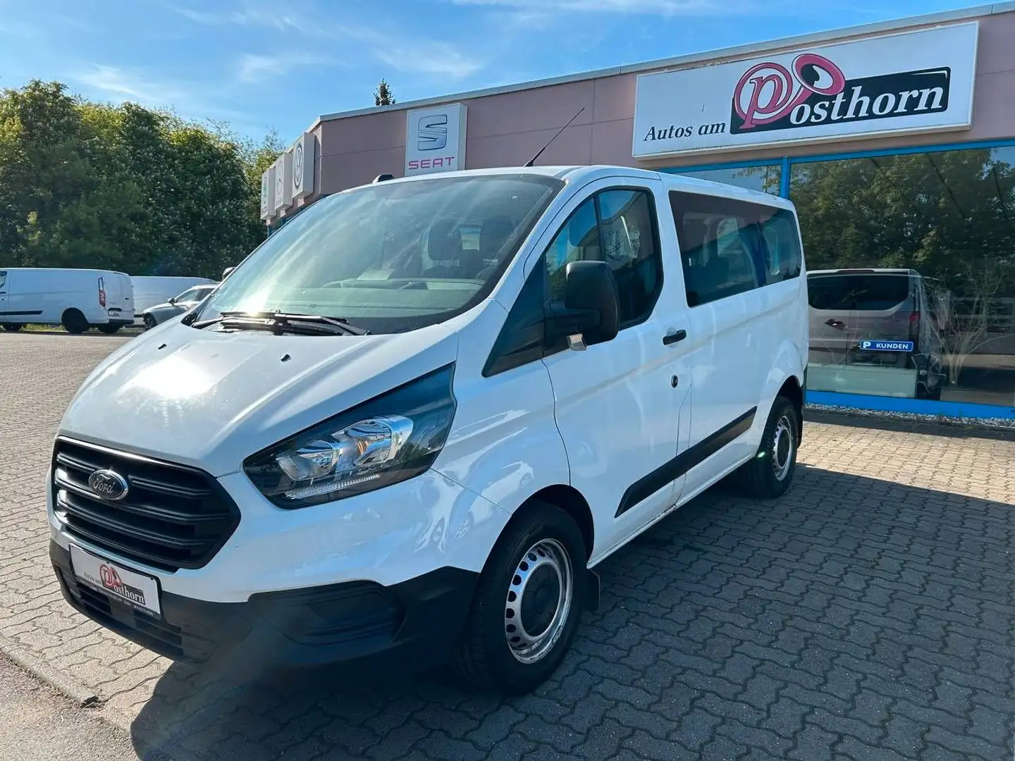 Ford Tourneo Custom 320 AHK Weiß - 1