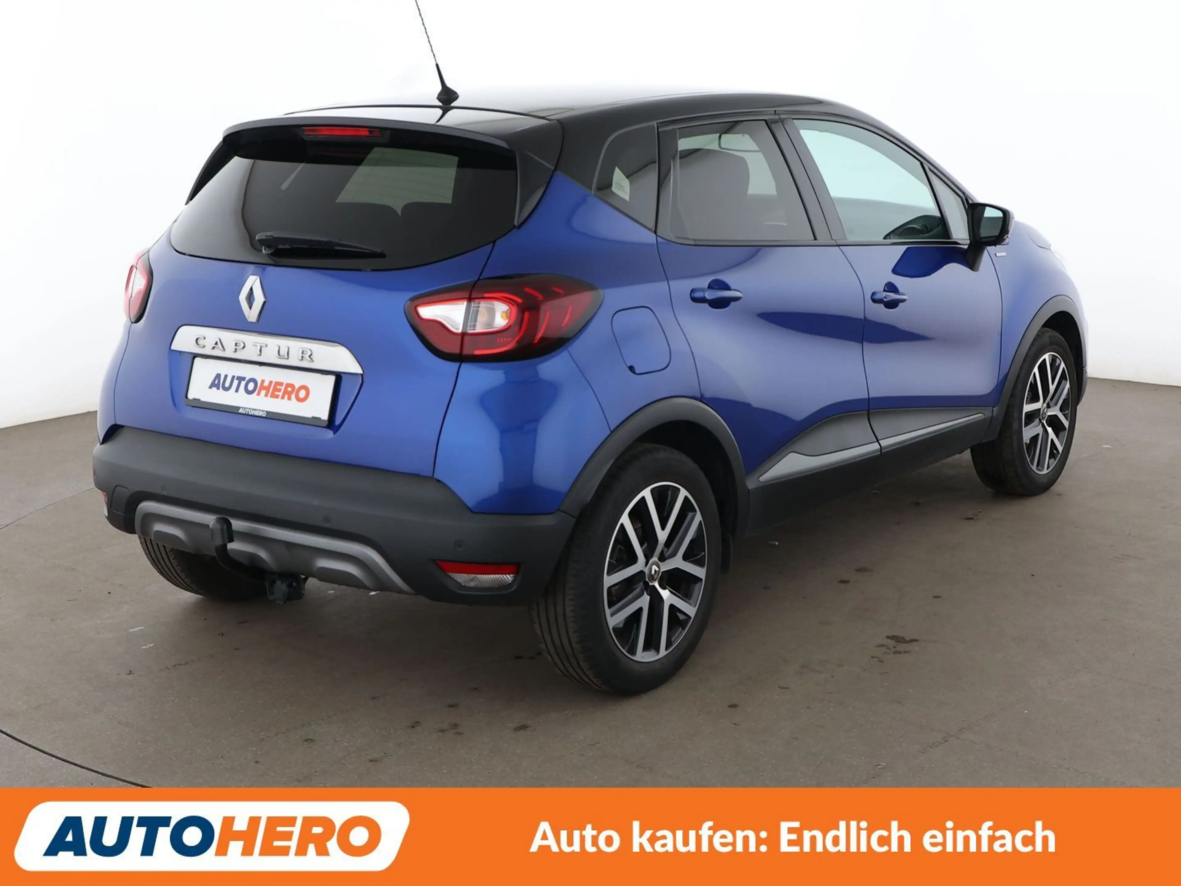 Renault Captur 1.3 TCe Version S*NAVI*LED*TEMPO*CAM*PDC*SHZ*AHK* — photo 6