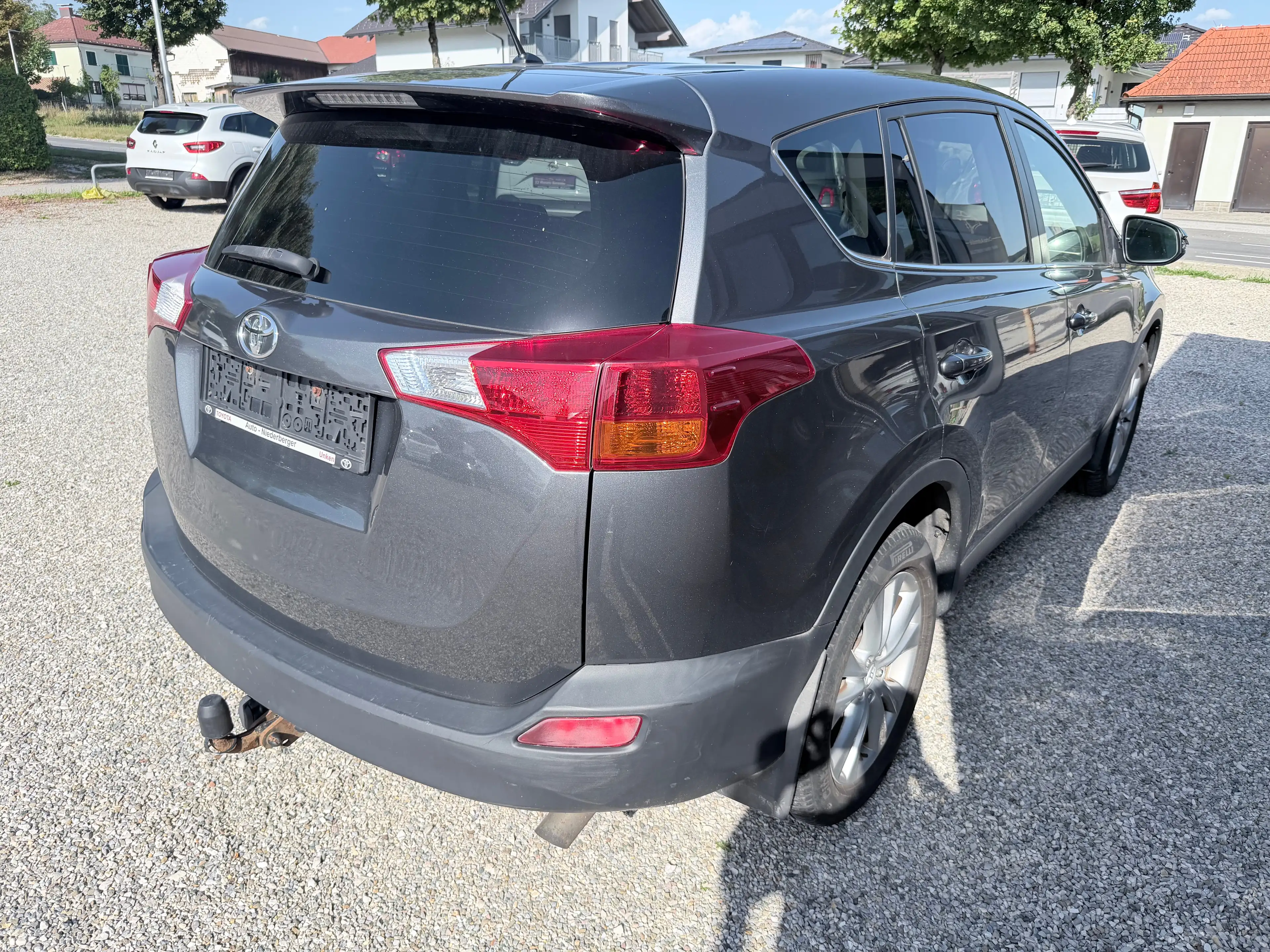 Toyota RAV 4 Life — photo 4