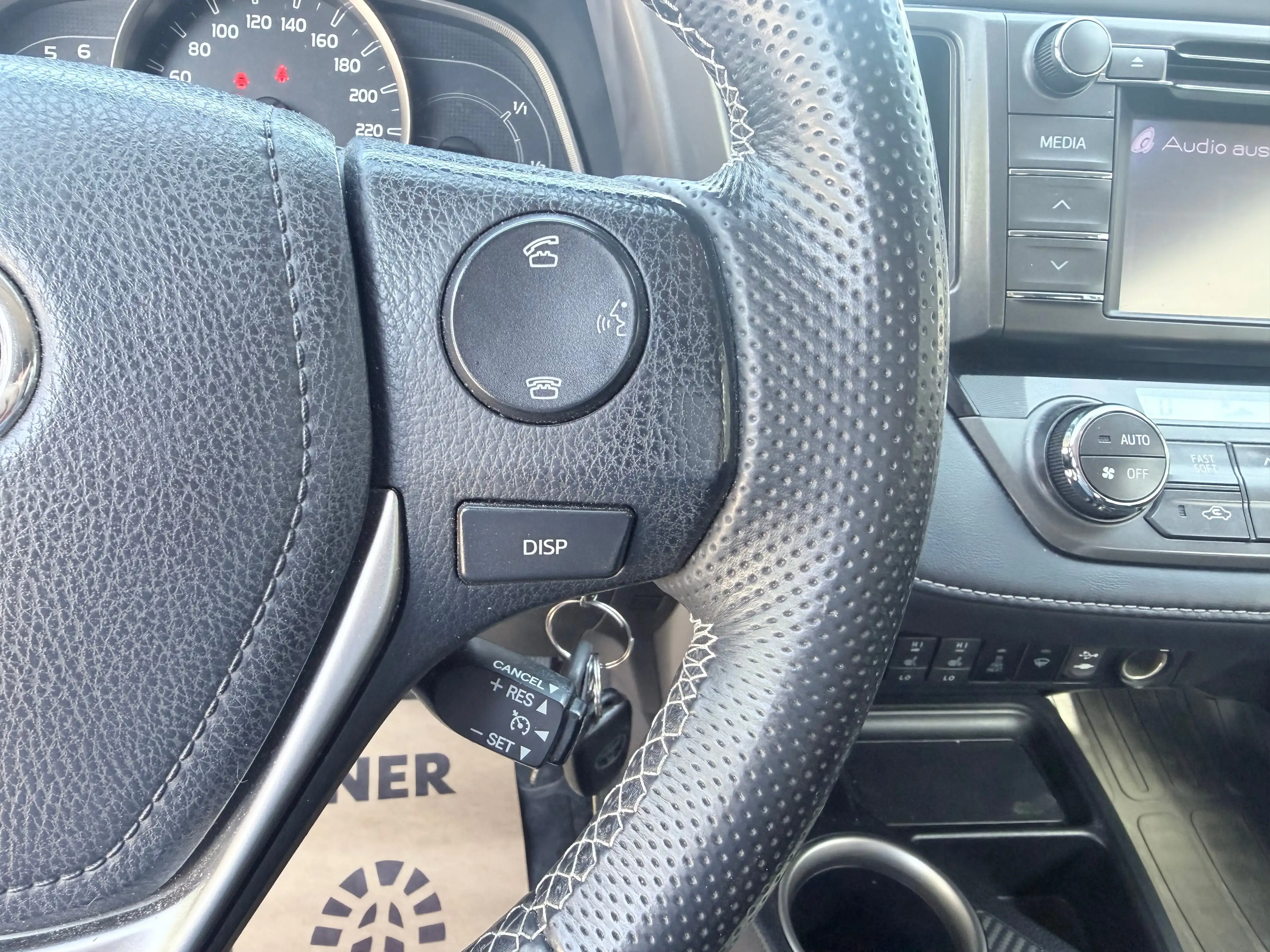Toyota RAV 4 Life — photo 14